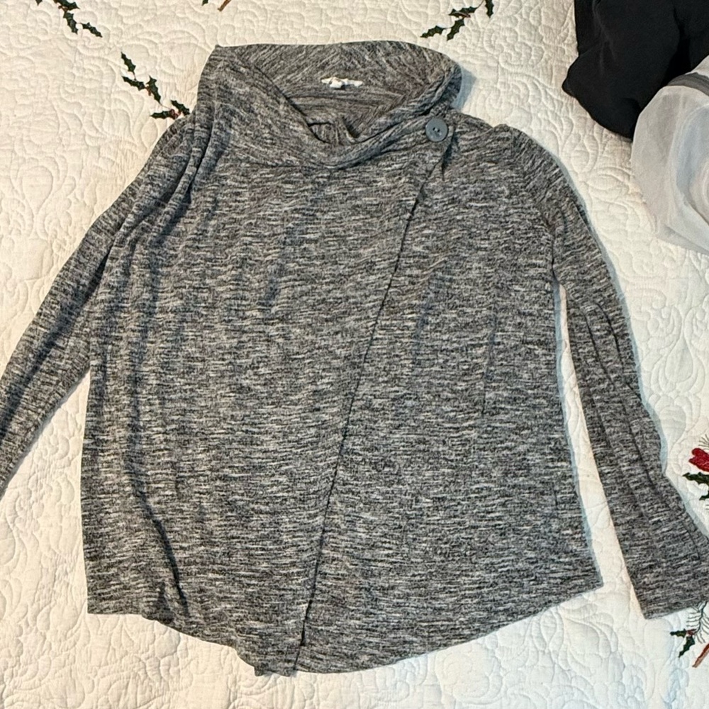 Maurice’s Gray Women's wrap Sweater